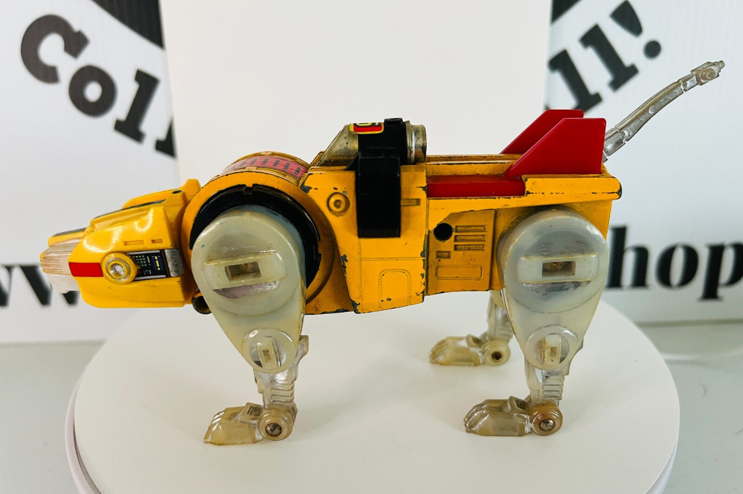 Voltron Diecast Yellow Lion 1981 Y&K Made in Japan GB-36 Broken Leg Loose Poor
