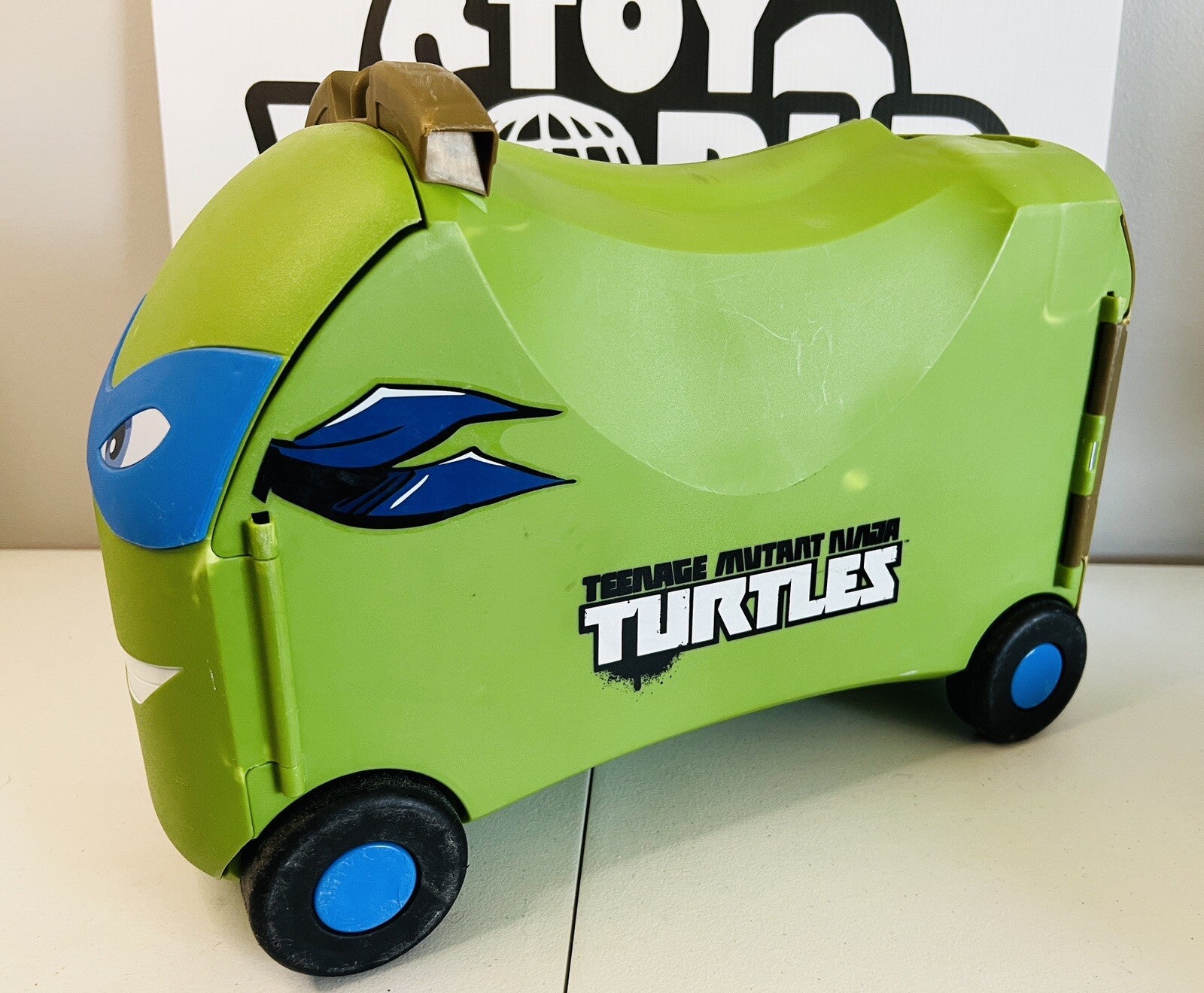 TMNT Leonardo Ride On Toy Kids Pull Luggage Teenage Mutant Ninja Turtles Used